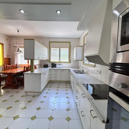 Banys * يوريت دي مار